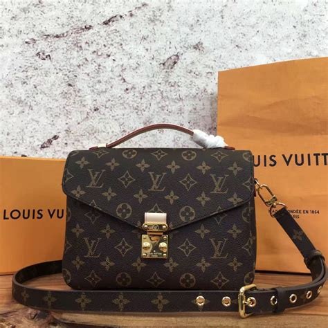 Louis Vuitton M40780 Pochette Metis Crossbody Bag Monogram 